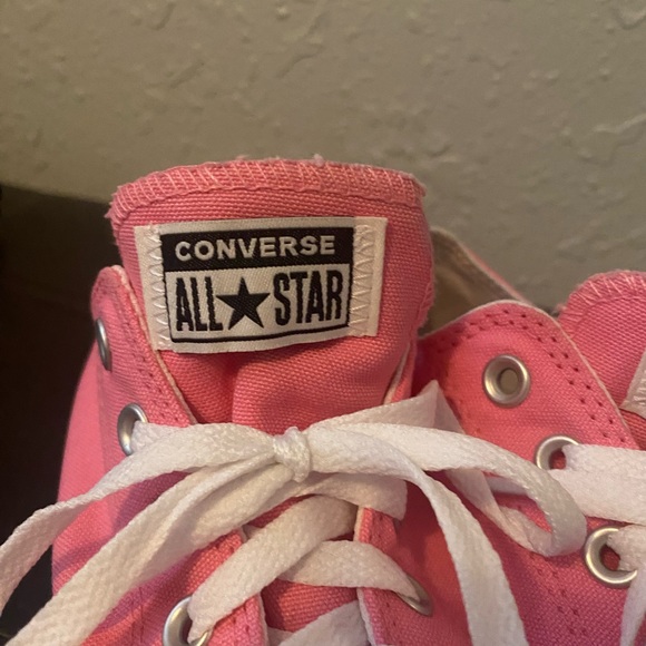 Pink Converse - Picture 6 of 10